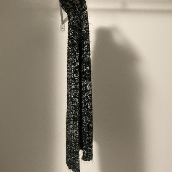 RD Style Sweater with Side Slits - Picture 4 of 5